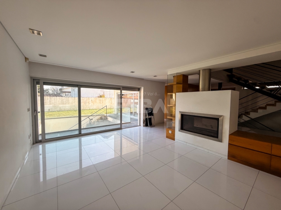 Imagem de Moradia T4