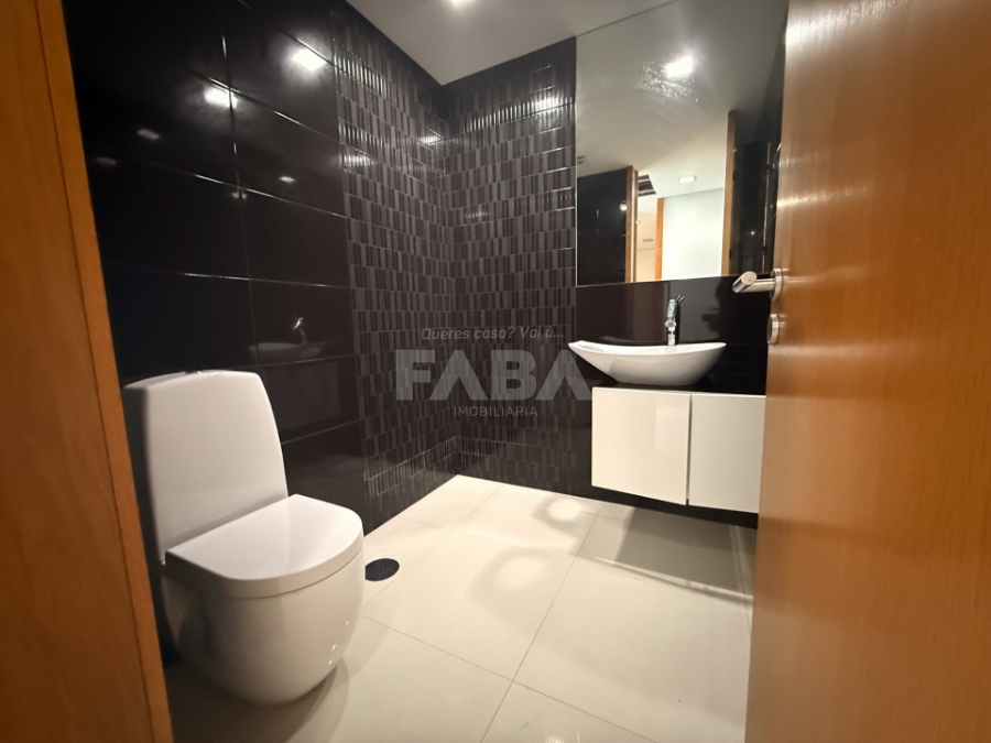 Imagem de Moradia T4